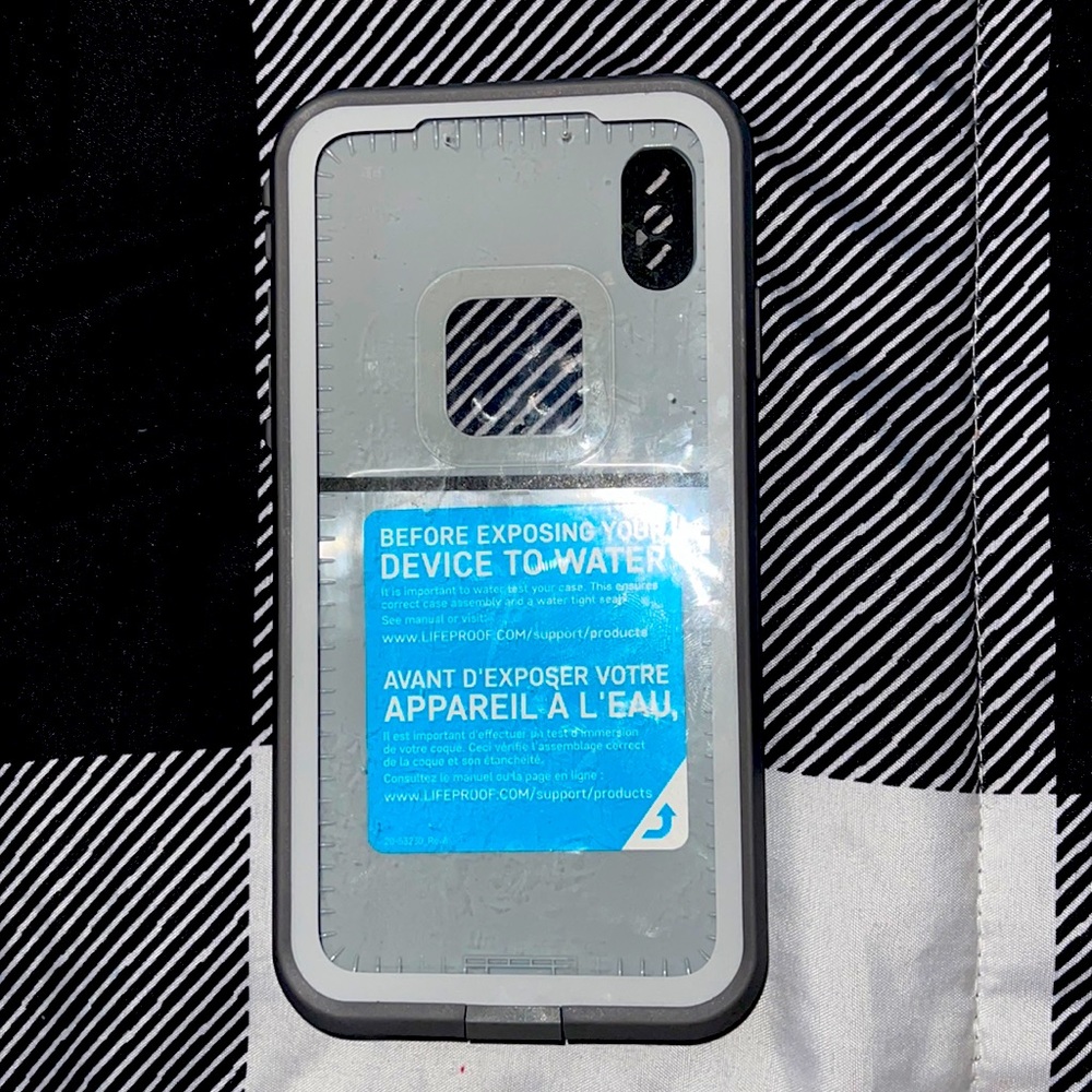 LIFEPROOF CASE (IPHONE XS MAX)